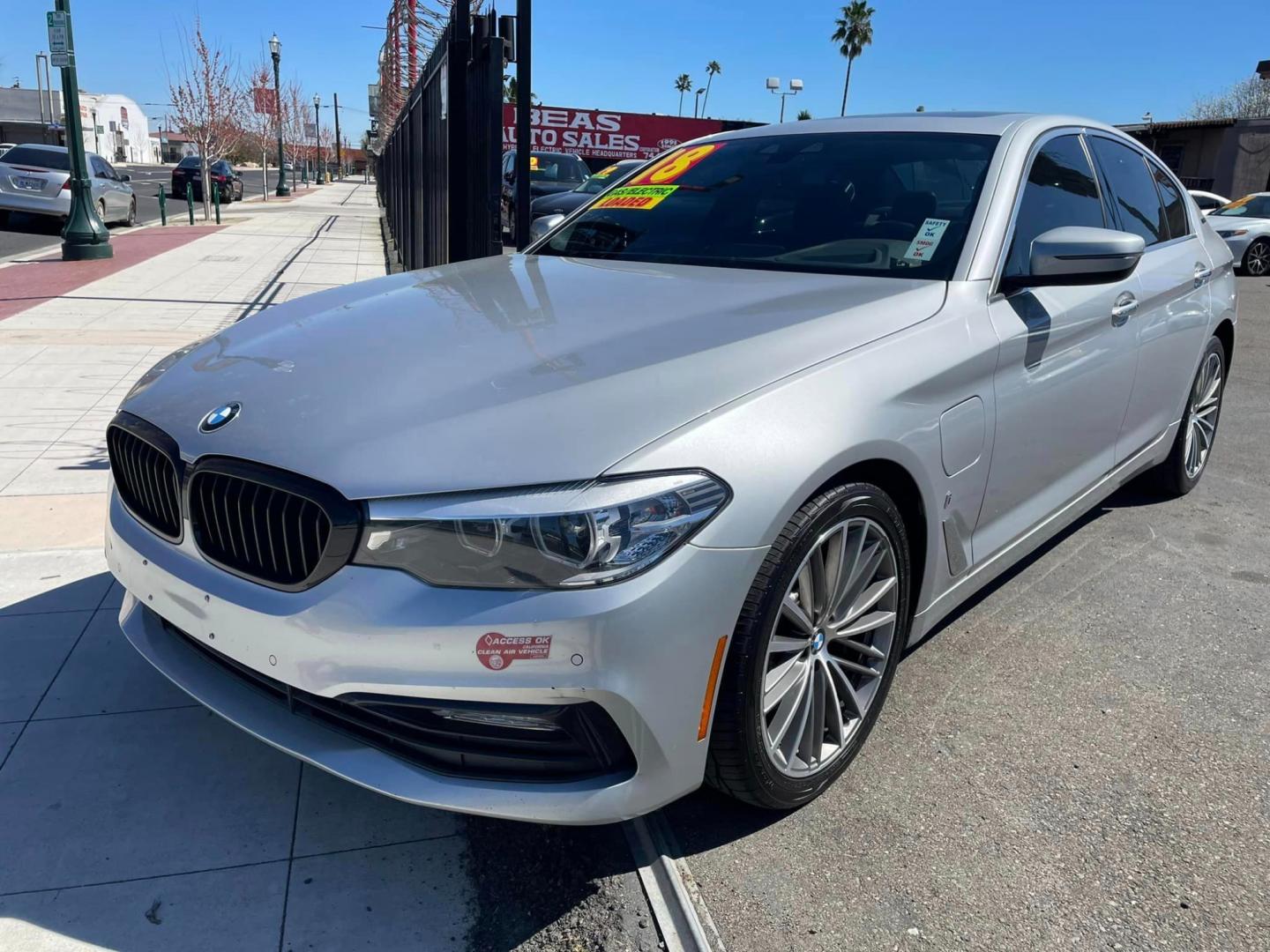 2018 SILVER /BLACK BMW 5-Series 530e iPerformance (WBAJA9C55JB) with an 2.0L L4 DOHC 16V TURBO HYBRID engine, 8A transmission, located at 744 E Miner Ave, Stockton, CA, 95202, (209) 944-5770, 37.956863, -121.282082 - PLUS TAXES AND FEES - Photo#3